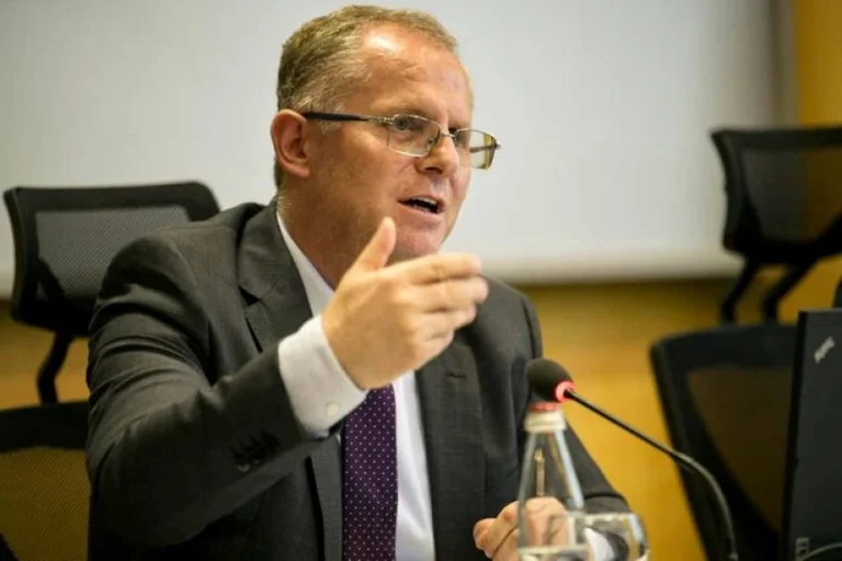 FAKE NEWS-i i Besnik Bislimit: Kërkon falje duke dhënë arsyetim banal