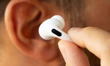 Apple planea la producción de nuevos auriculares AirPods con cámaras integradas