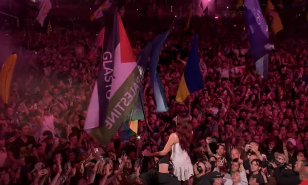 Daily Mail to I want Lips à Glastonbury: Il a clairement exprimé son soutien à la Palestine