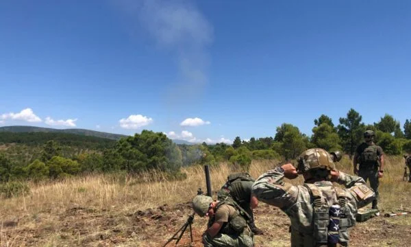 Ushtarët e FSK-së trajnohen nga amerikanët për qitjen me mortaja