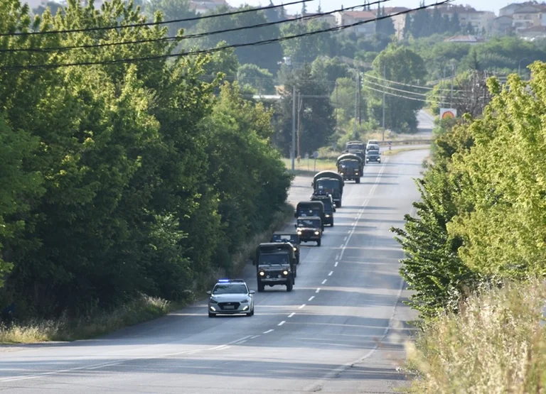 Ushtarët grekë vijnë në Kosovë, i bashkohen KFOR-it në Bondsteel në kuadër të Forcës Rezervë