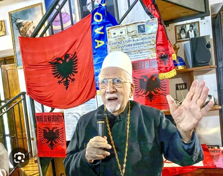 Ndërron jetë Antonio Belushi, lider shpirtëror i arbreshëve