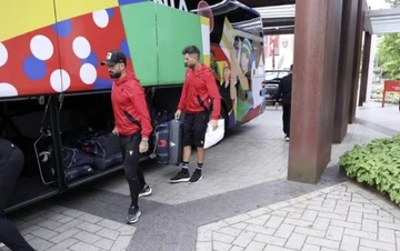 Morgens Spiel mit Kroatien, verlassen die Redsmen nach Hamburg. Sylvinho mit einer Veränderung der Bildung