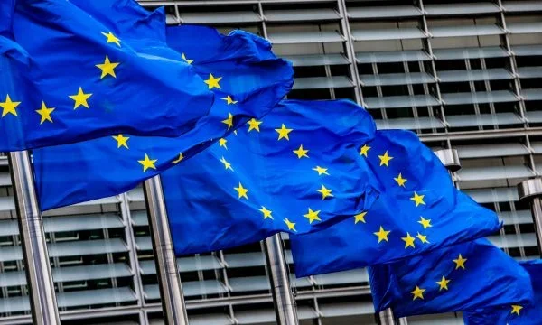 Paqartësi për heqjen ose jo të masave ndaj Kosovës