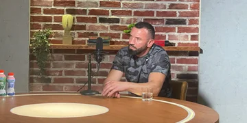 “Më vdiq në duar Adnani 21 vjeç”, emocionohet ish-Komandanti i Njësisë Speciale të UÇK-së, ka disa fjalë edhe për qasjen e Qeverisë ndaj UÇK-së