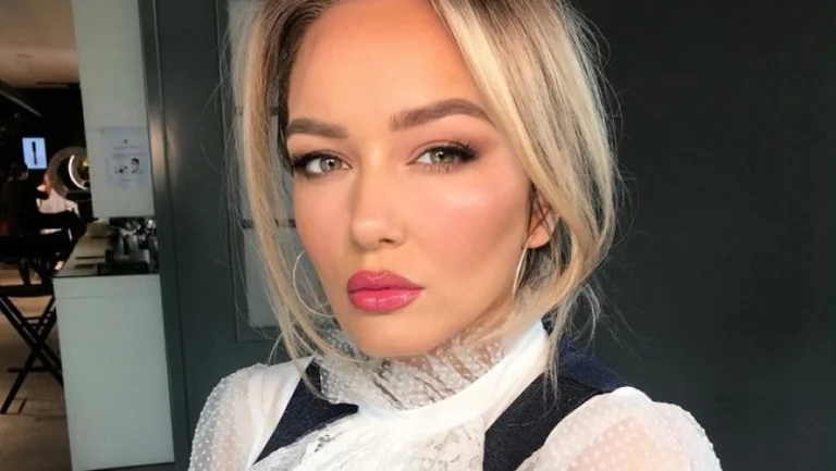 Guxon Adriana Matoshi, publie une photographie sans maquillage