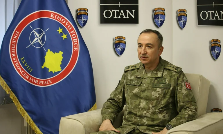 Kurti po pretendon se e ka shtrirë sovranitetin në veri por numri i trupave të KFOR-it atje është katërfishuar