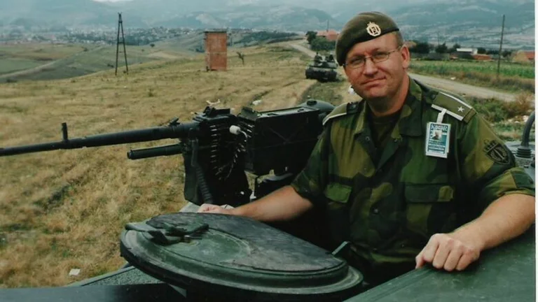 Das änderte mein Leben” KFOR Soldat erinnert sich an den Moment des Eintritts in Kosovo vor 25 Jahren