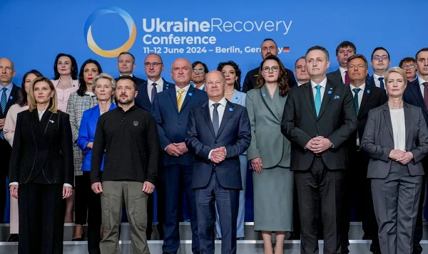 Zelensky cherche des milliards d'euros en défense, reconstruction de l'Ukraine