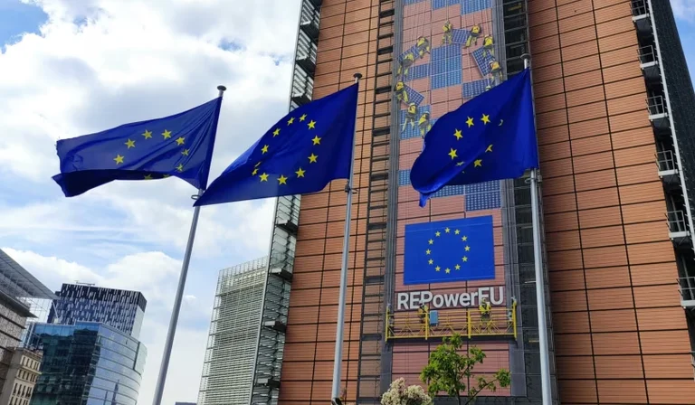On election Eve, EU says Russia is spreading disinformation