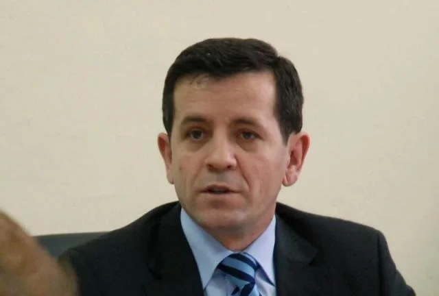 Remi del pro vendimit të Qeverisë për Klan Kosovën: Secili ka të drejtë të jetë shtetas i Serbisë, por jo në emër të lirisë së medias