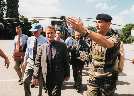 L'Ambasciata di Francia: Kouchner visita al Kosovo annullata a causa di problemi logistici