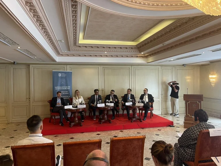 KDI: Reform in Justice with Criticism and Confrontations, Few Results From 40 Legal Initiatives