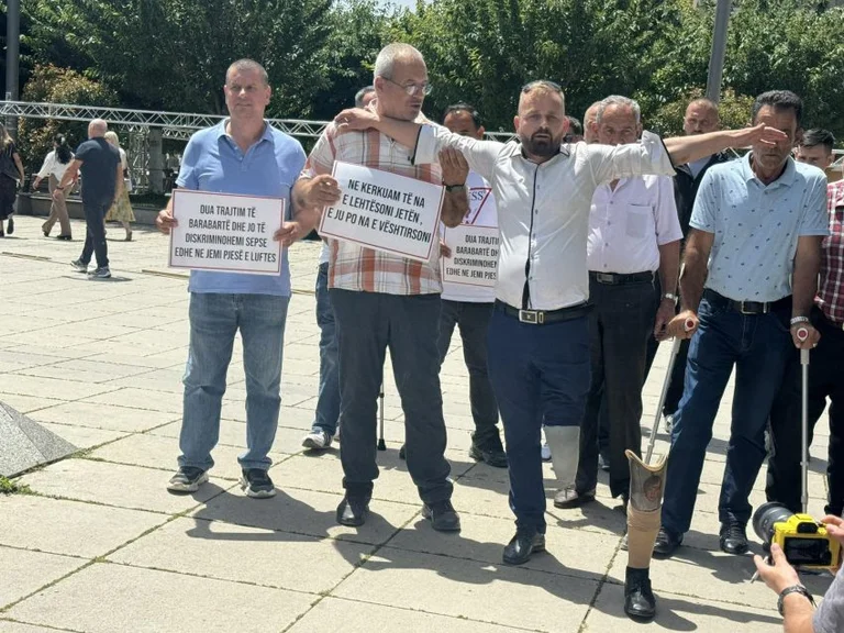 Les blessés cherchent le soutien de Kurti, ils disent qu'il n'a pas tenu sa promesse