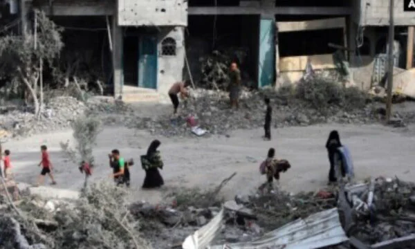 Des centaines de Palestiniens tués et blessés par l ' attaque israélienne qui a libéré quatre otages