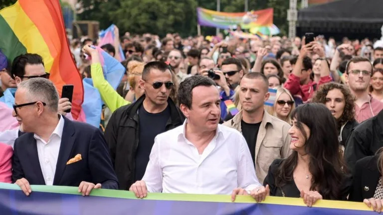 Alla ricerca di un rifugio, le persone LGBTI+ sono costrette a lasciare il Kosovo