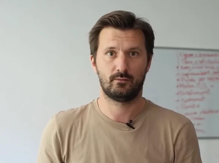 “U n CK était une écolière, où il devait enregistrer” Nushi réagit vivement à Shkelzen Gashi après avoir déclaré que l'UCK avait protégé les civils