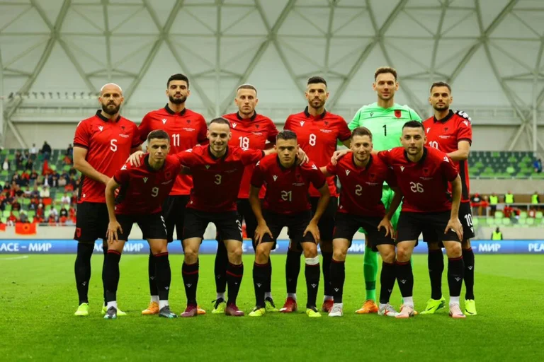 Letzter Gast vor EURO 2024: Albanien entdeckt Startbildung gegen Aserbaidschan