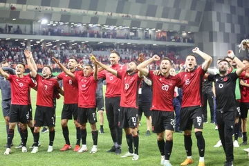 “Albanien könnte “hirage” eURO 2024” Das renommierte italienische Medium verherrlicht die Rote