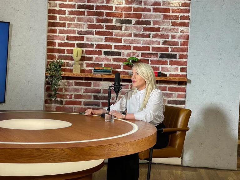 Izmacus: The VV has no potential to face any major decision, so we must restore people like Limaj and Haradinaj to power