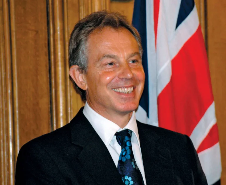 Assemblée du Kosovo avec session solennelle pour Tony Blair