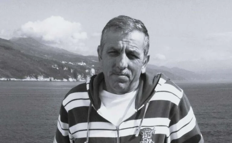 Aziz Makqi, Kosovo Handball-Symbol