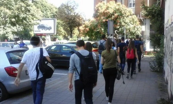 Alarm warning in Skopje schools: The challenge at Tick-Tok makes some students hurt themselves with sharp tools