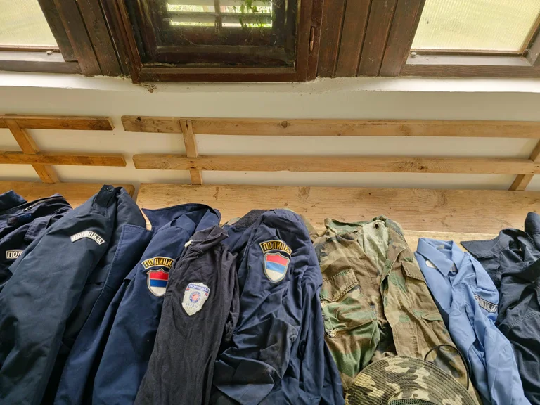 Finding police uniforms, Svechla: Evidence that Serbia is responsible for attempting destabilisation, north annexation