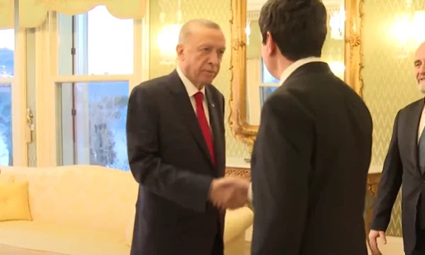 Kurti travels towards Turkey, expected by Erdogan