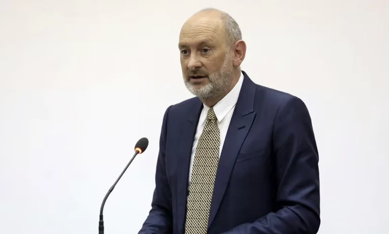 L'UE si aspetta che il nuovo governo macedone sia stabile, impegnato