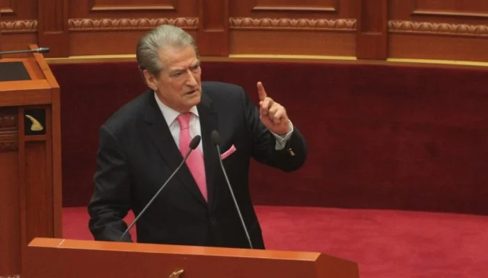 I leçituri nga Amerika për korrupsion, Sali Berisha, mbron Albin Kurtin nga Edi Rama
