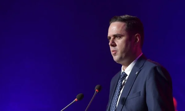 Abdixhiku reagon për grevën: Pushtet autokratik që me frikë e kërcënim provon t’i mbulojë dështimet