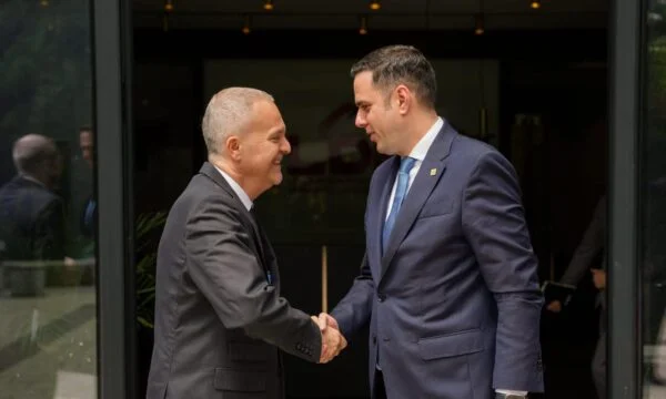 Abdixhiku incontra l'ambasciatore italiano, annuncia le posizioni di LDK nel paese