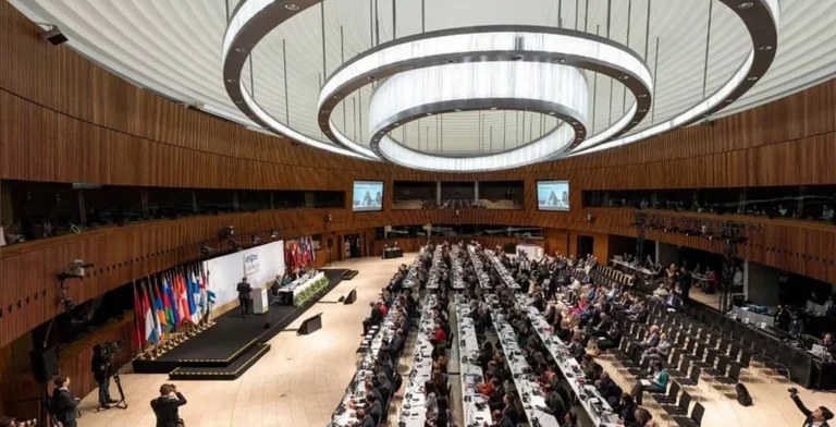 Was ist die AP der NATO, und was passiert mit dem assoziierten Status des Kosovo in Sofia heute?