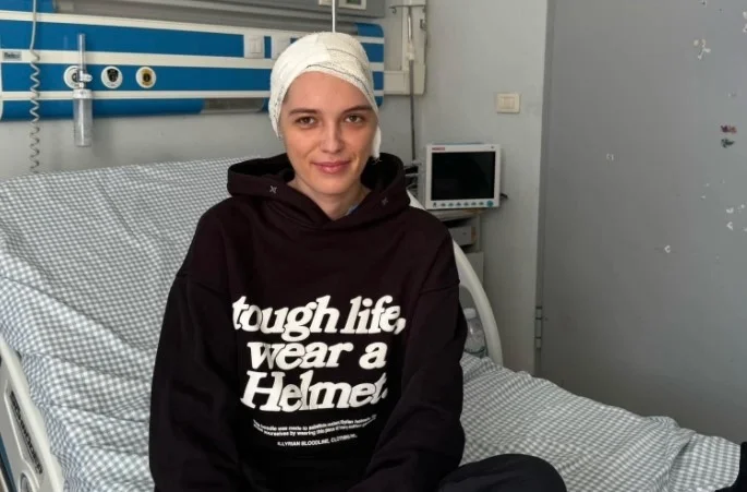 tetto comune Pristina è caduto, 23-year-old paga a 110 mila euro