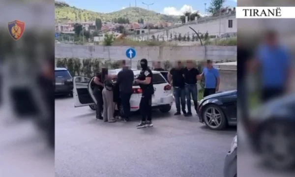 Quatre Kosovos arrêtés, trafic d'armes vers l'Albanie (VIDEO)