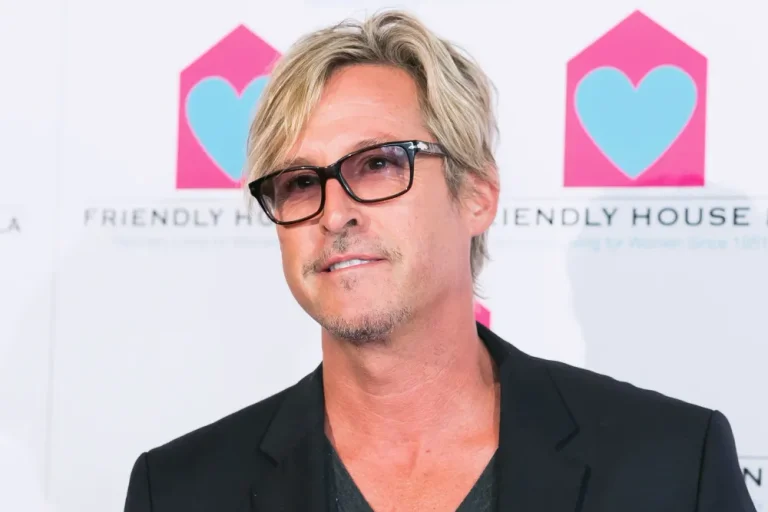 Il musicista americano Charlie Colin è morto dopo aver scivolato nella doccia, il corpo è stato trovato alcuni giorni dopo