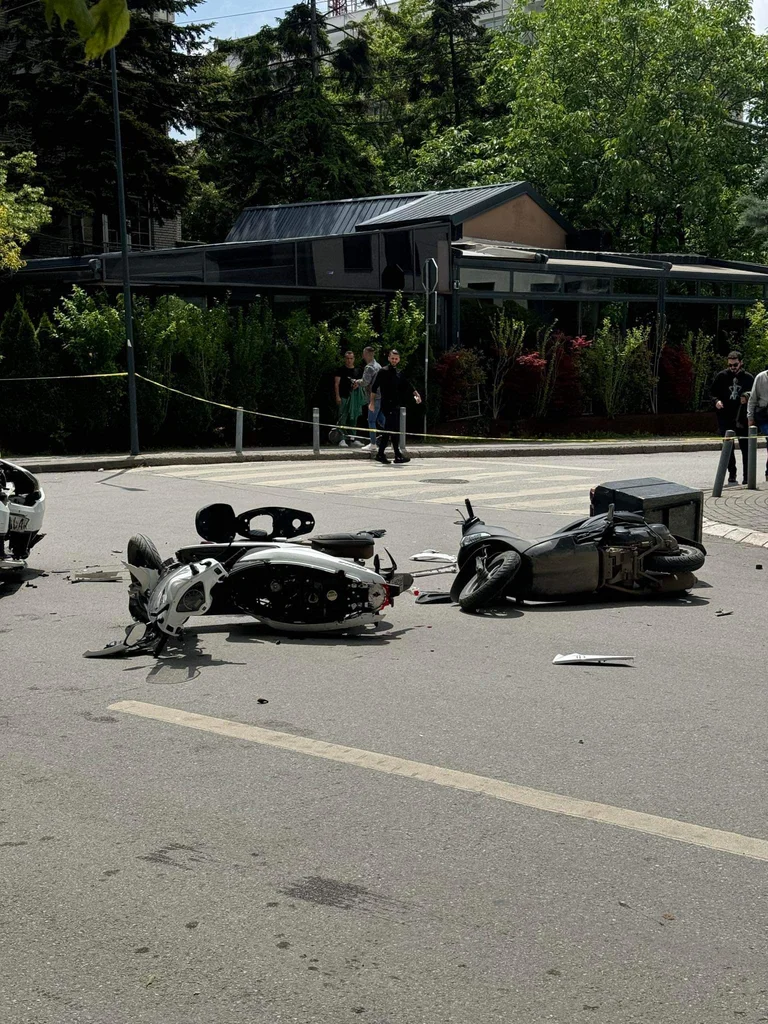 L'accident de Pristina, l'un des blessés dans un état grave