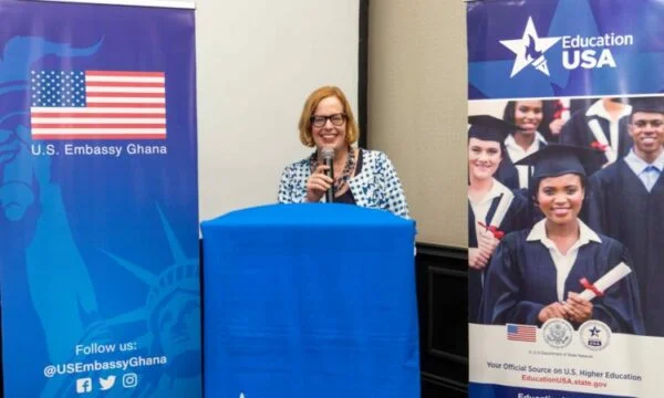 US-Außenminister kommt nach Kosovo, trifft Osman, Kurti