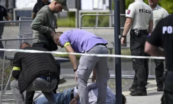 Le tribunal ordonne la détention du suspect d'assassinat contre Robert Ficos