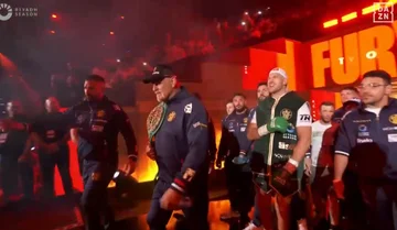 Warten ist vorbei, Fury und Ussick's Spiel beginnt