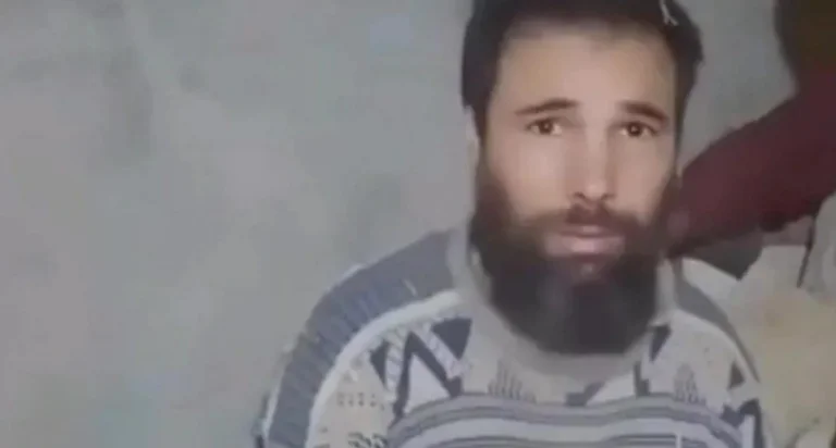 L'Algeria è viva dopo 26 anni, il suo vicino lo ha tenuto nel seminterrato