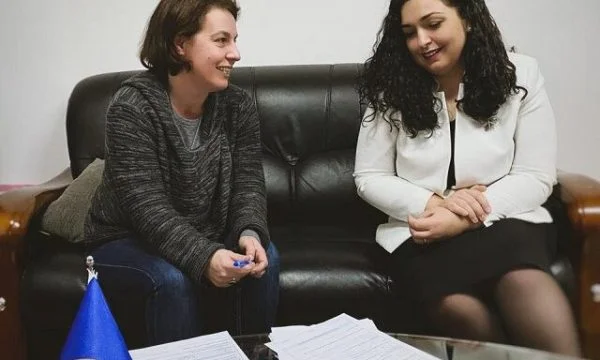 Presidentja Osmani dhe ministrja Gërvalla udhëtojnë për në New York