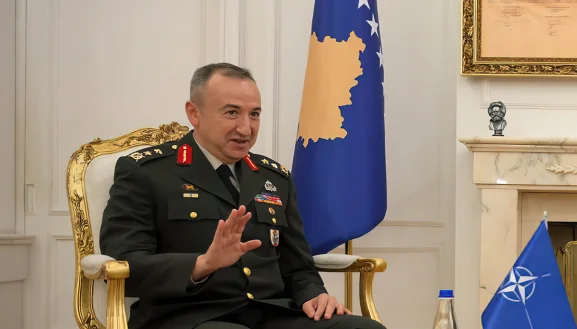 Komandanti i KFOR-it tregon si është situata e sigurisë në Kosovë