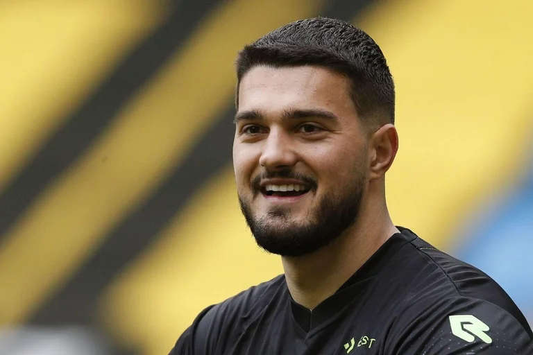 Aro Muric y Burnley caer de Premierligla