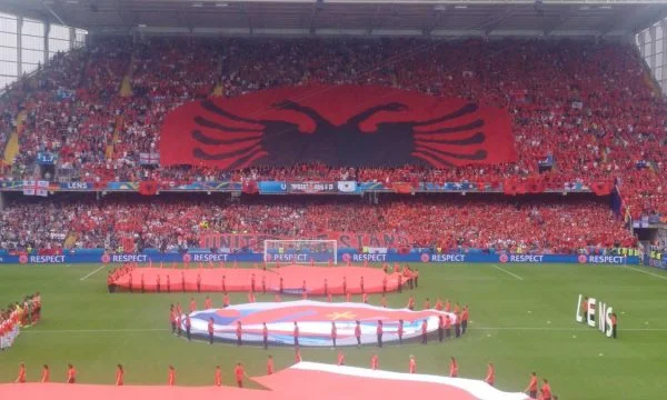 Red and Black Fans react sharply to Duke: Neighbors have plenty, why do we pass Kosovo to help Serbia?