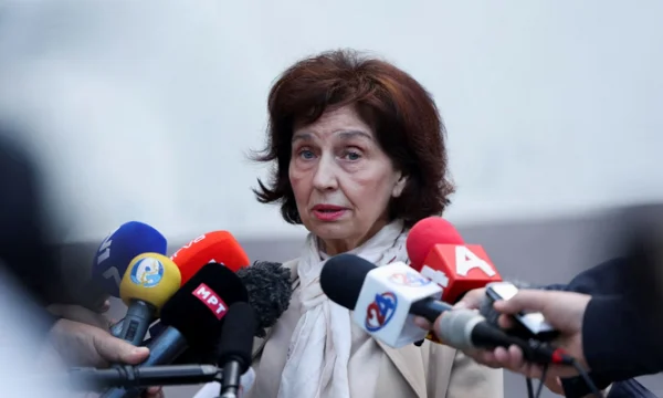 Erste Frau Präsidentin von Nordmazedonien: Balkans zuerst, dann Brüssel