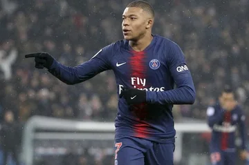 versichert, dass Paris heute Abend gegen Dortmund in die Endrunde geht