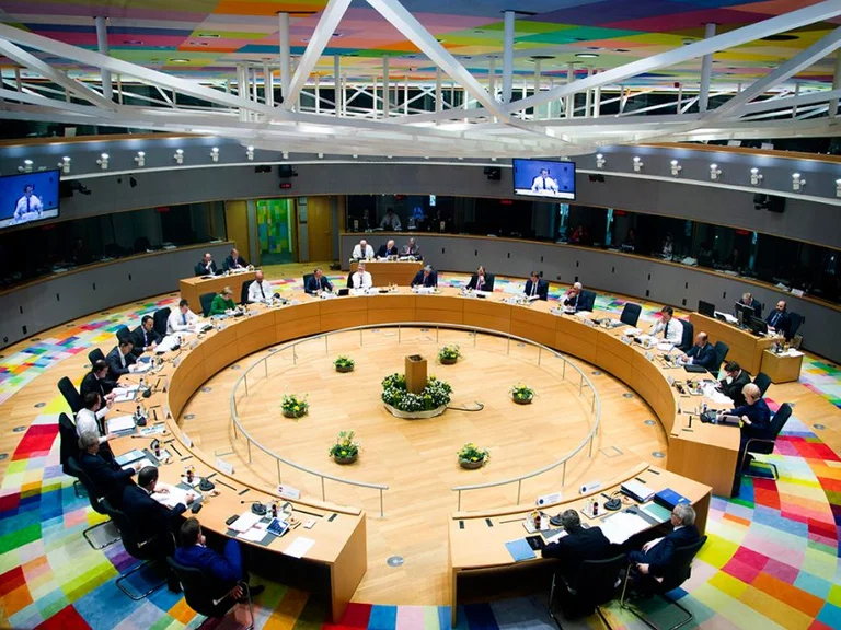 Conditions pour le Kosovo, la Serbie s'ils veulent en bénéficier, le plan de l'UE pour les Balkans occidentaux approuvé