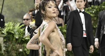 Rita Clock brille sur Matt Gala 2024, attire l'attention de tous